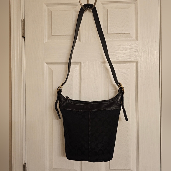 Coach Canvas Bag with dustbag included - Picture 3 of 13